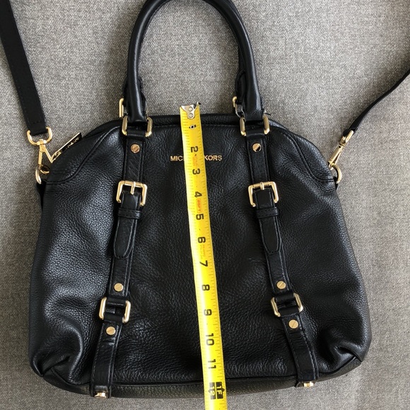 Used twice! - MICHAEL KORS Pebbled Leather Crossbody & Handbag - Picture 13 of 14